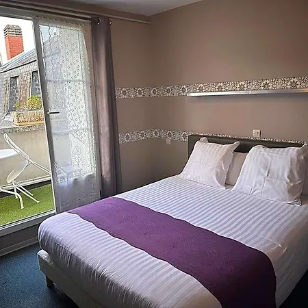 Berthelot Hotel